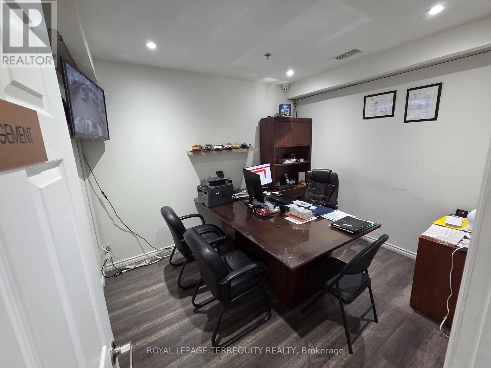 1025 Finch Avenue W, Toronto, Ontario  M3J 2C7 - Photo 16 - W13752154