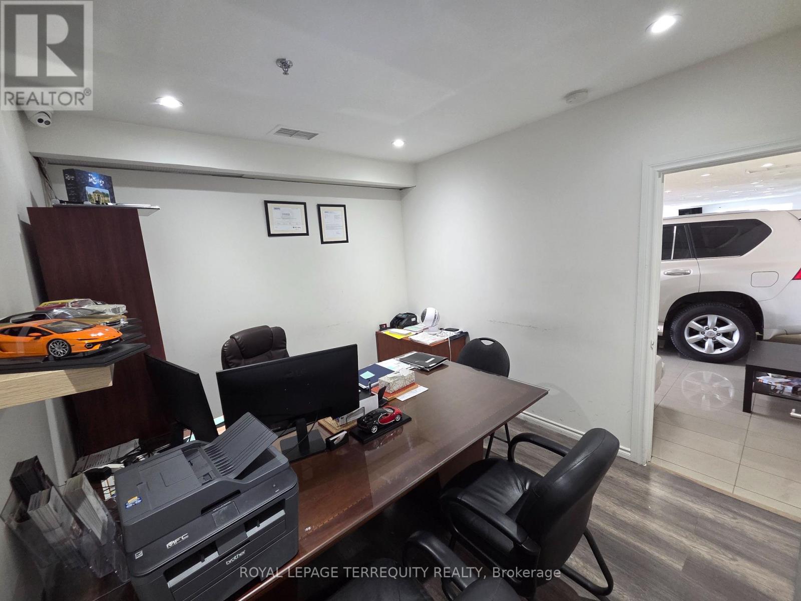 1025 Finch Avenue W, Toronto, Ontario  M3J 2C7 - Photo 17 - W13752154