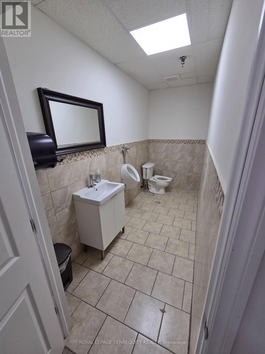 1025 Finch Avenue W, Toronto, Ontario  M3J 2C7 - Photo 21 - W13752154