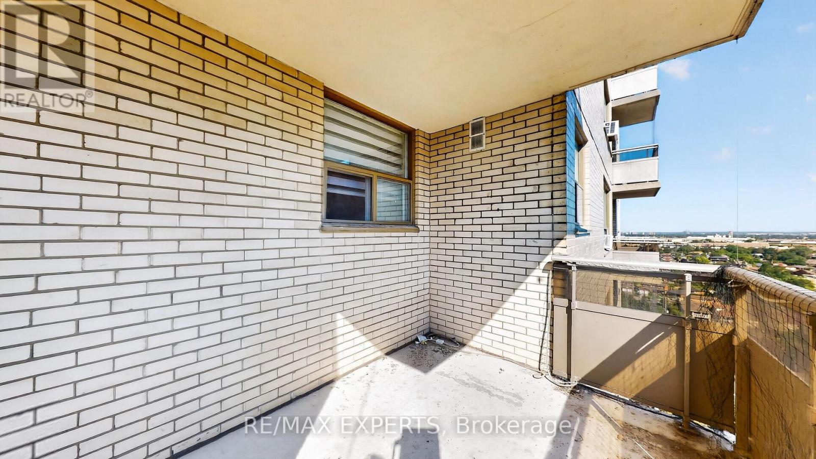 1703 - 390 Dixon Road, Toronto, Ontario  M9R 1T4 - Photo 25 - W13752172