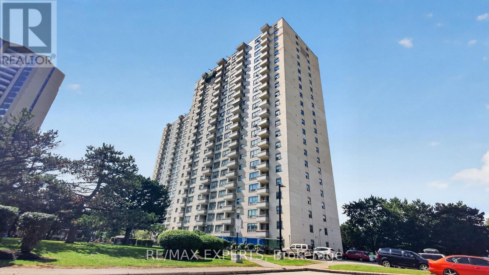 1703 - 390 Dixon Road, Toronto, Ontario  M9R 1T4 - Photo 29 - W13752172