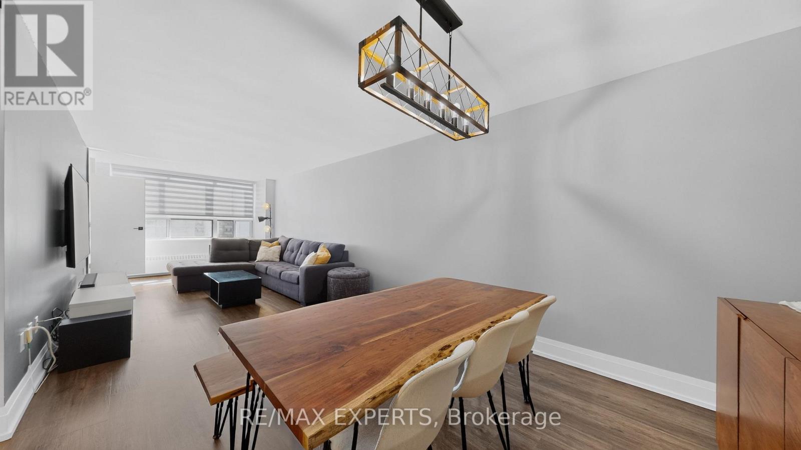 1703 - 390 Dixon Road, Toronto, Ontario  M9R 1T4 - Photo 8 - W13752172