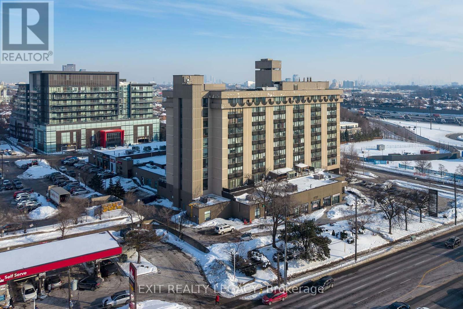 813 - 2737 Keele Street, Toronto, Ontario  M3M 2E9 - Photo 1 - W13752268