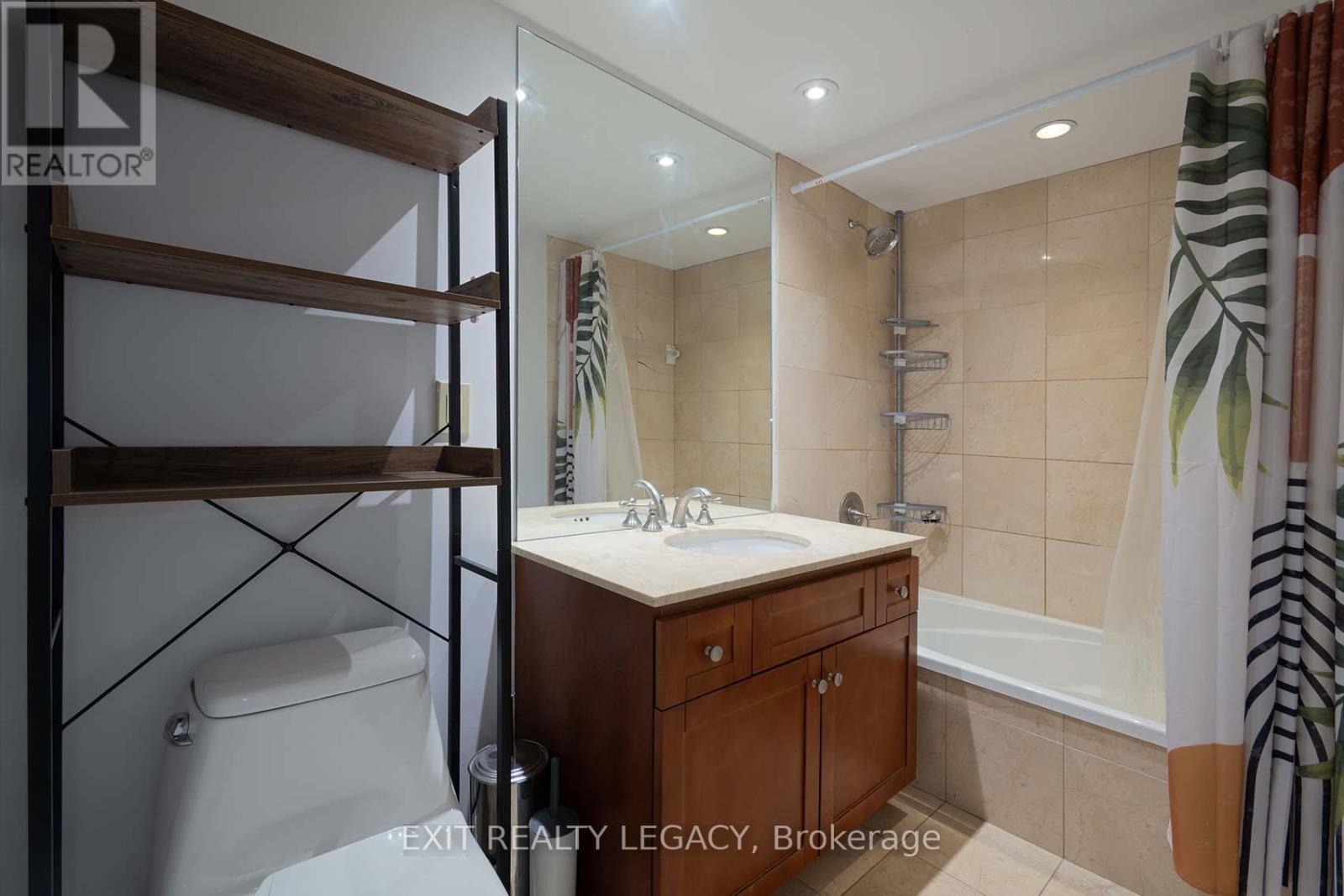 813 - 2737 Keele Street, Toronto, Ontario  M3M 2E9 - Photo 12 - W13752268