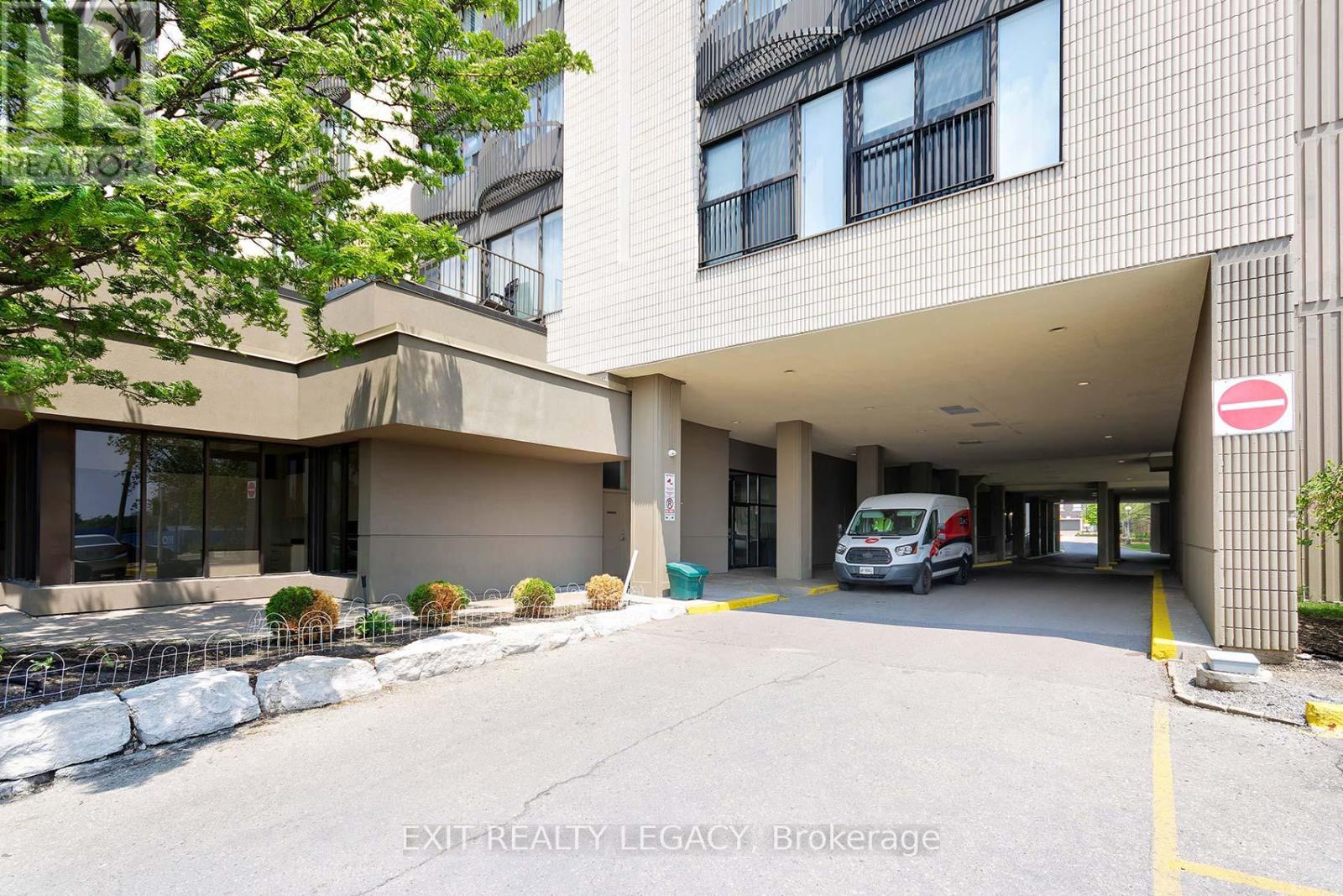 813 - 2737 Keele Street, Toronto, Ontario  M3M 2E9 - Photo 19 - W13752268