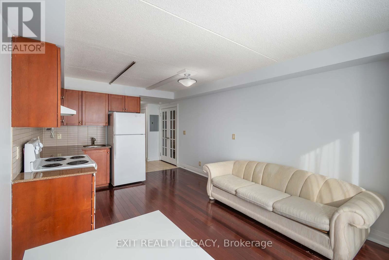 813 - 2737 Keele Street, Toronto, Ontario  M3M 2E9 - Photo 7 - W13752268