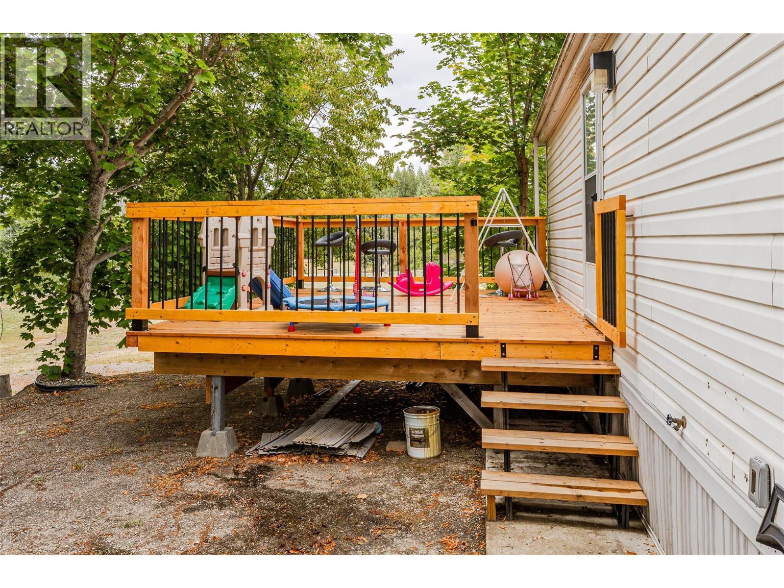 404 Ash Road, Creston, British Columbia  V0B 1G8 - Photo 41 - 10396078