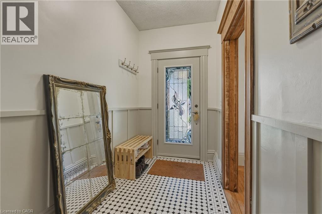 42 Nightingale Street, Hamilton, Ontario  L8L 1R8 - Photo 4 - 40860451