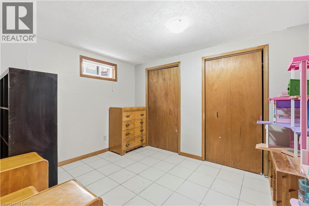 138 Livingston Avenue, Grimsby, Ontario  L3M 4X1 - Photo 28 - 40860606
