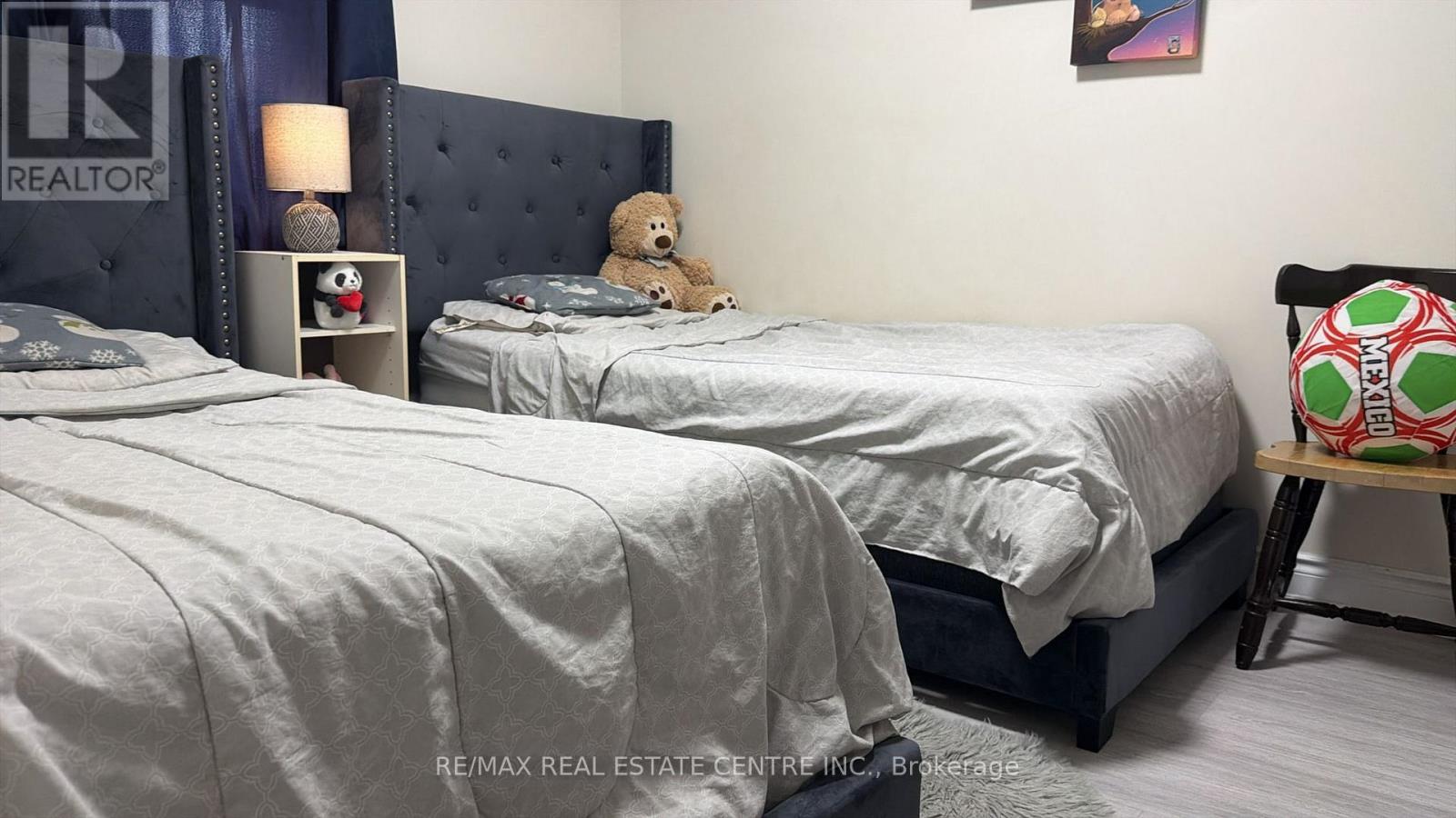 Upper - 15 Chelsea Road, Kitchener, Ontario  N2B 1H7 - Photo 9 - X13752244