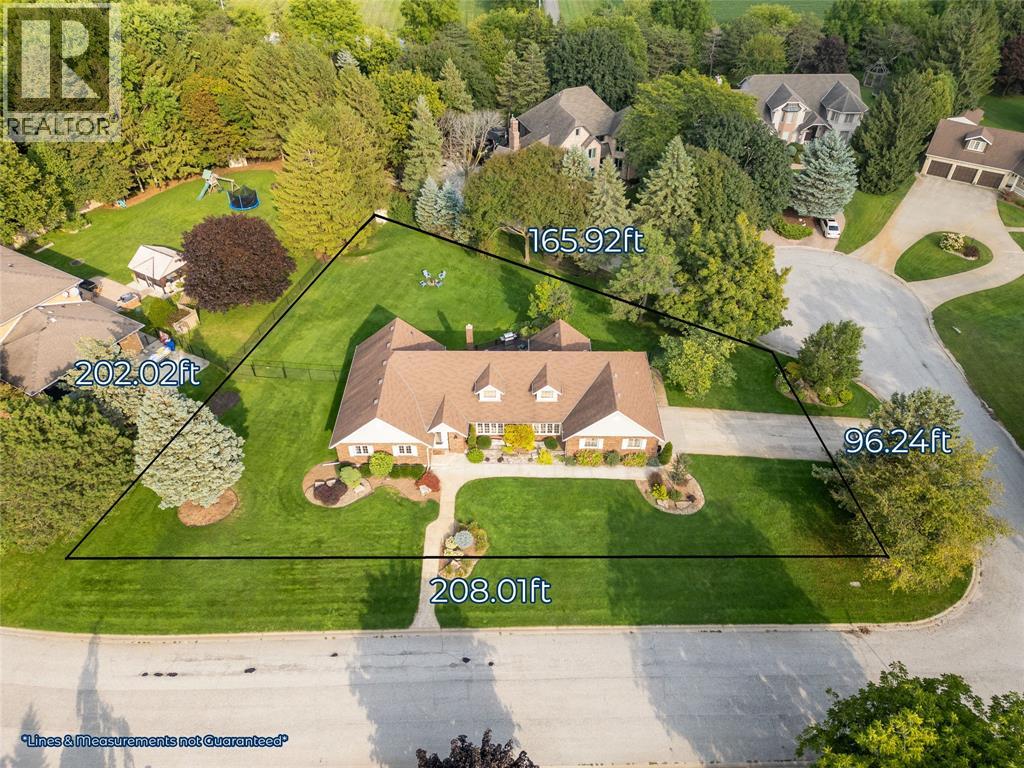 1596 HOLDEN DRIVE Sarnia Ontario Canada N7S6G4 3