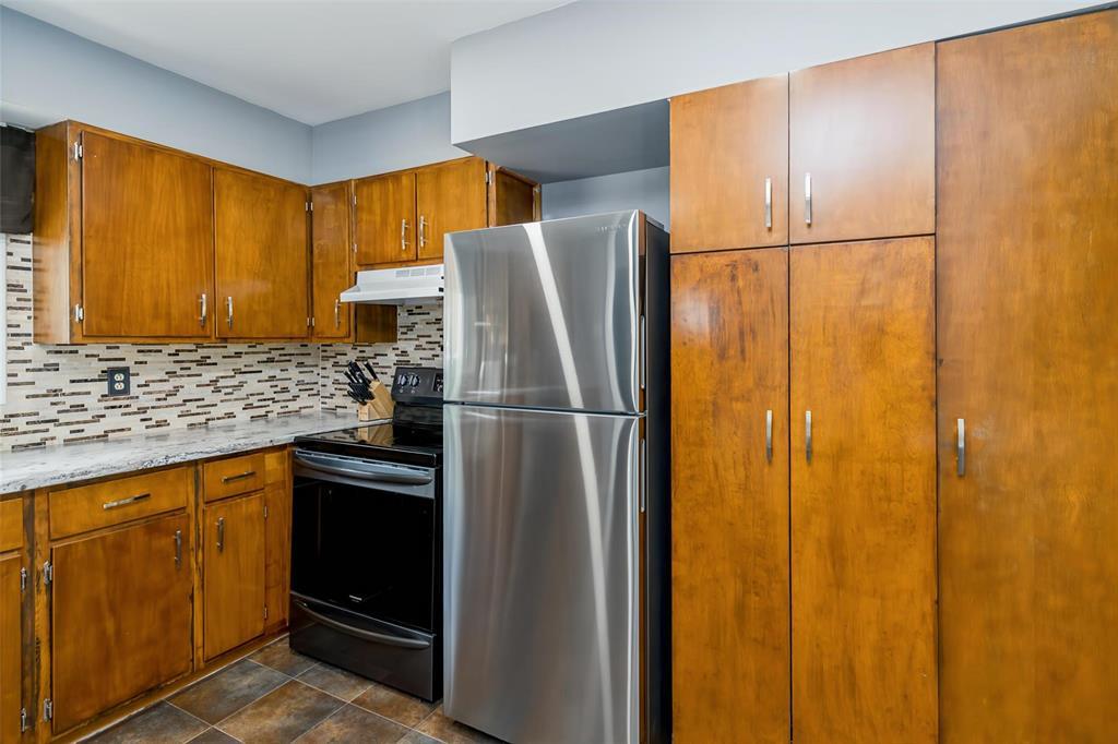 447 Donwood Drive, Winnipeg, Manitoba R2G 0X5 - Photo 11 - 202622450
