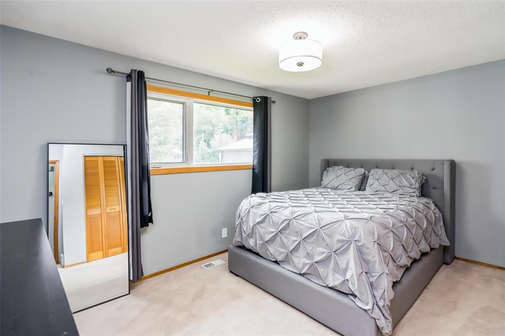 447 Donwood Drive, Winnipeg, Manitoba R2G 0X5 - Photo 13 - 202622450
