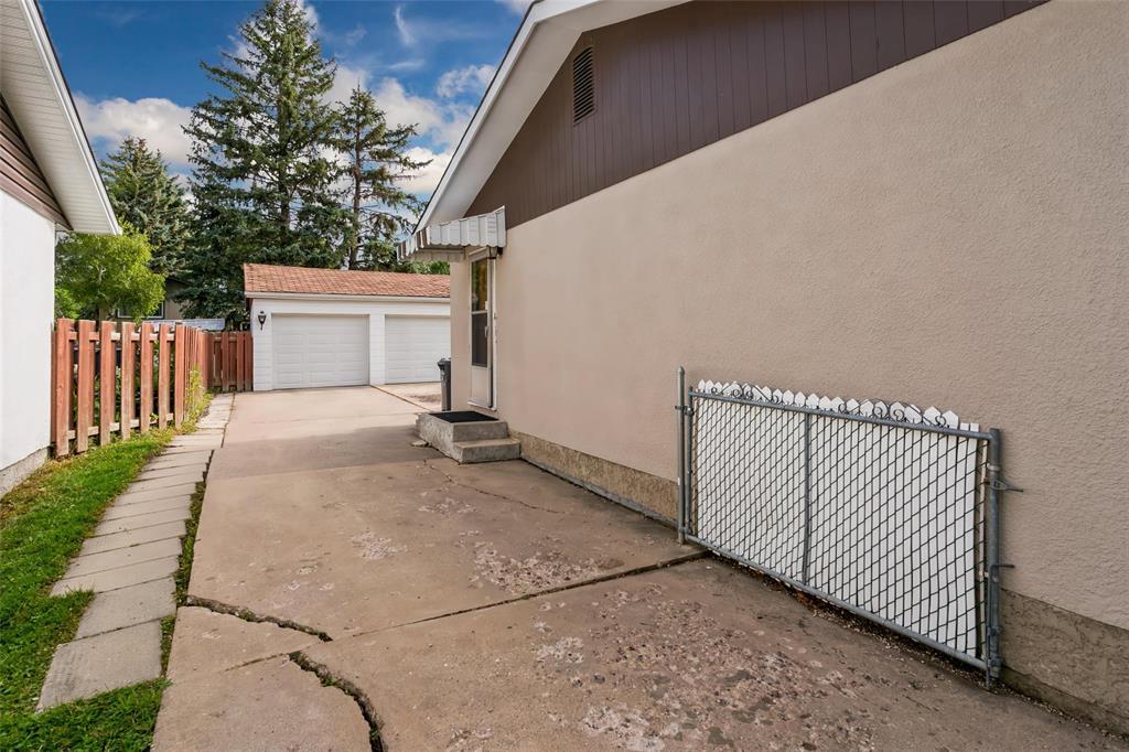 447 Donwood Drive, Winnipeg, Manitoba R2G 0X5 - Photo 32 - 202622450