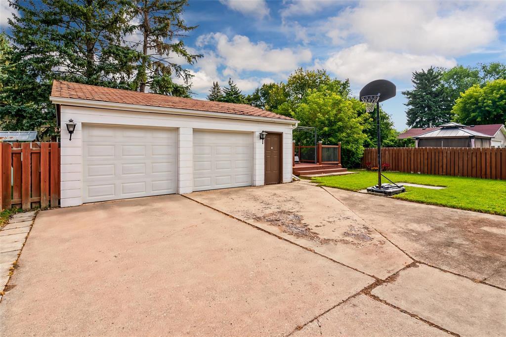 447 Donwood Drive, Winnipeg, Manitoba R2G 0X5 - Photo 34 - 202622450