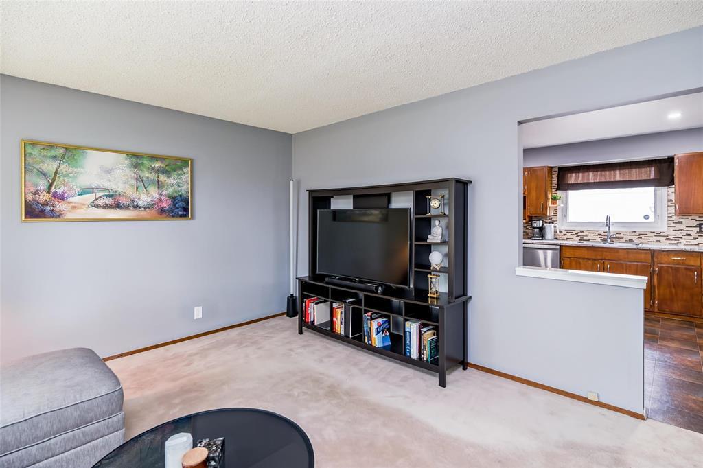 447 Donwood Drive, Winnipeg, Manitoba R2G 0X5 - Photo 5 - 202622450