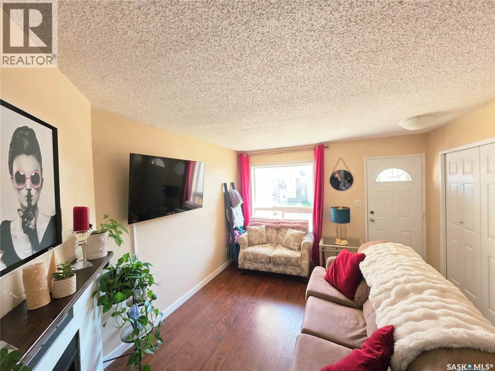 138 Cedar Meadow Drive, Regina, Saskatchewan  S4X 3J6 - Photo 4 - SK047704