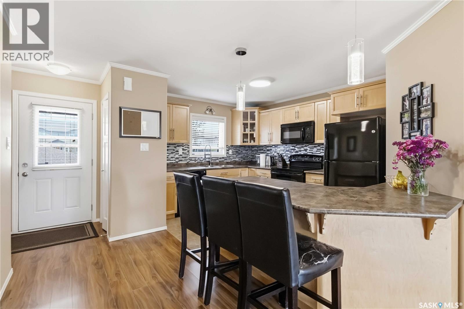 404 110 Shillington Crescent, Saskatoon, Saskatchewan  S7M 3Z8 - Photo 3 - SK047643