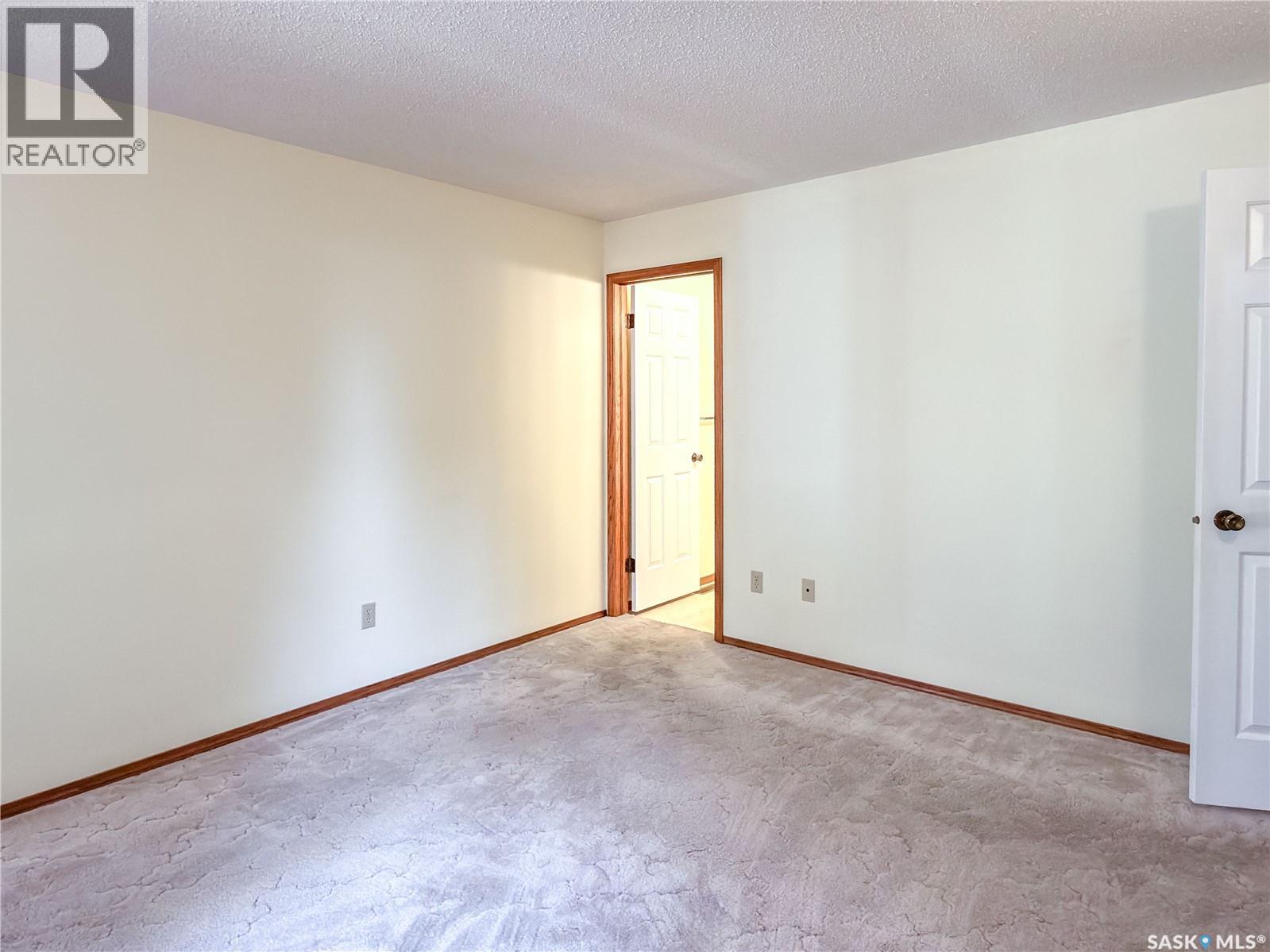 2726 Poplar Place E, Regina, Saskatchewan  S4V 1X8 - Photo 16 - SK047631
