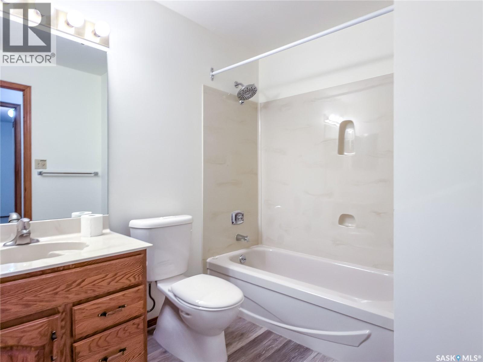 2726 Poplar Place E, Regina, Saskatchewan  S4V 1X8 - Photo 20 - SK047631