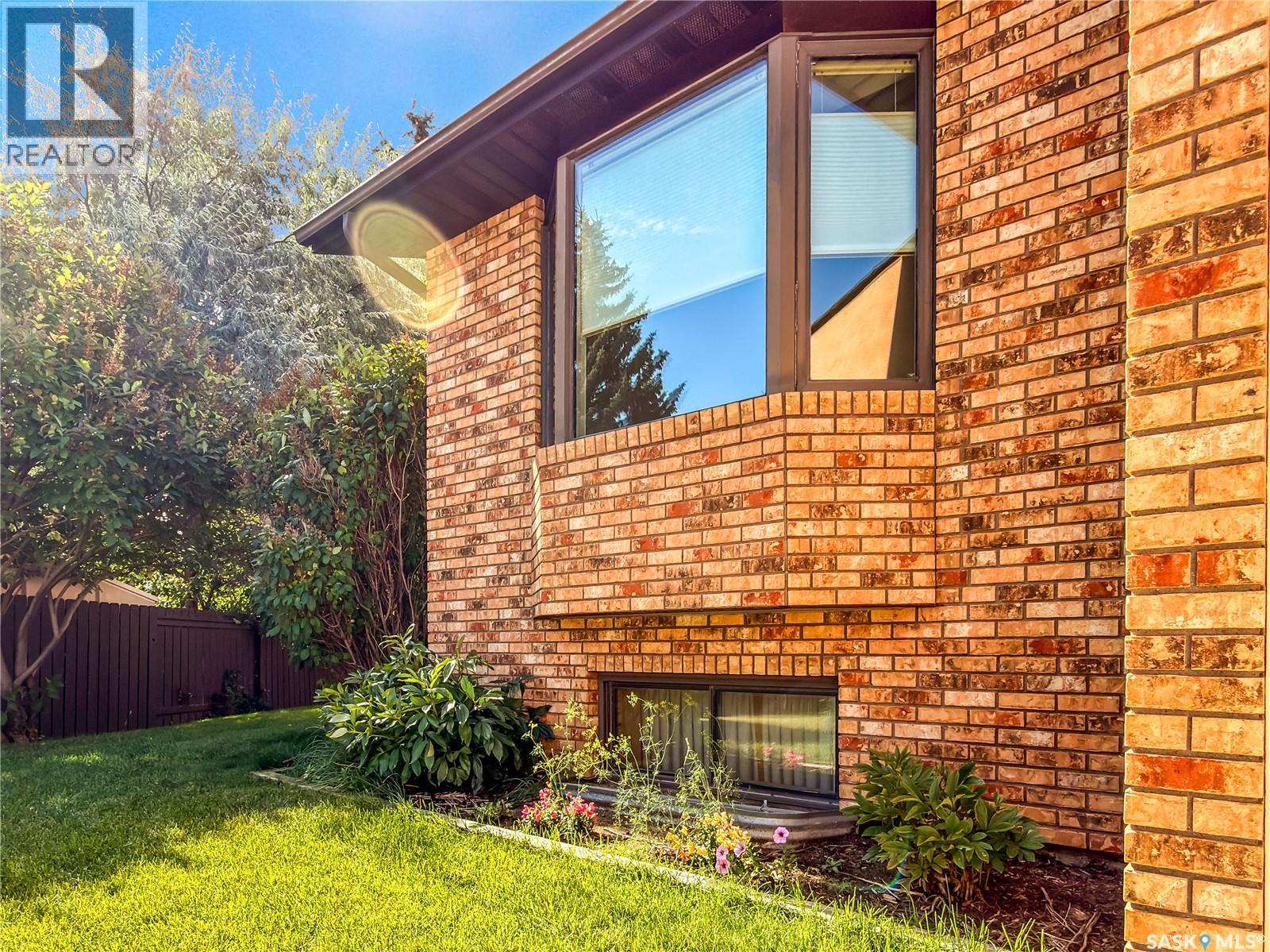 2726 Poplar Place E, Regina, Saskatchewan  S4V 1X8 - Photo 4 - SK047631