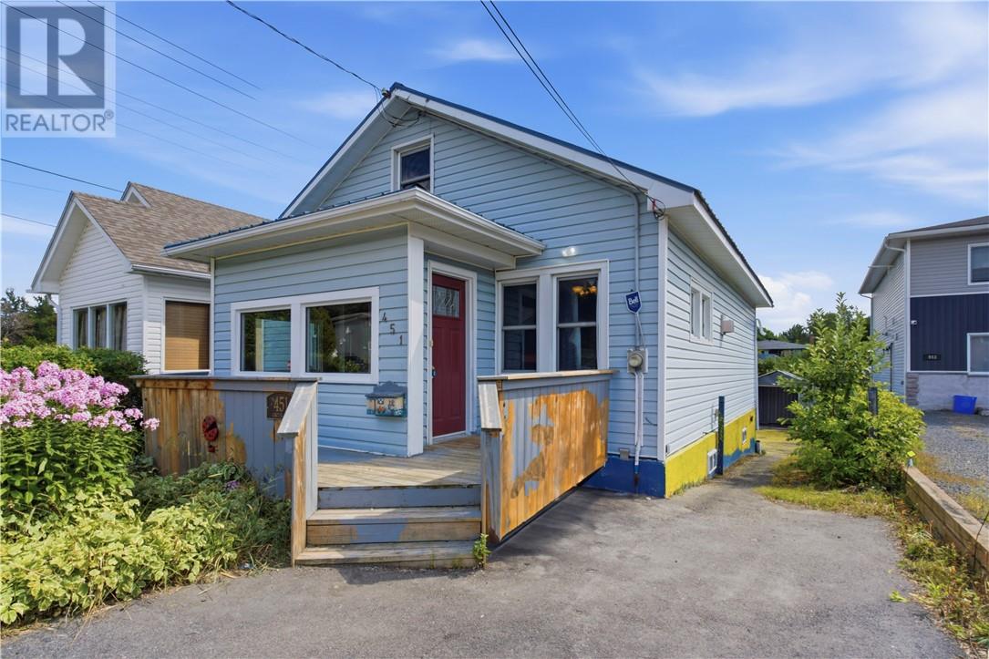451 Cartier Avenue, Sudbury, Ontario  P3B 1C7 - Photo 2 - 2130202