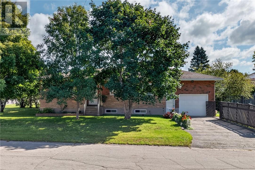20 Coulson Street, Capreol, Ontario  P0M 1H0 - Photo 5 - 2130171