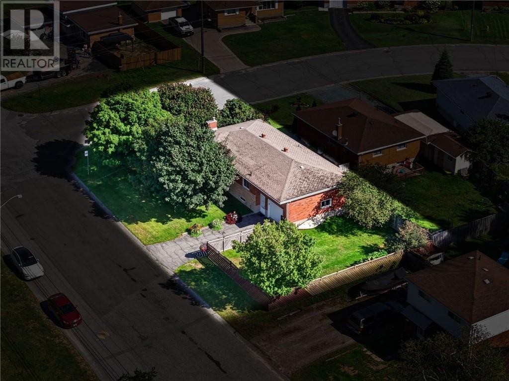 20 Coulson Street, Capreol, Ontario  P0M 1H0 - Photo 6 - 2130171