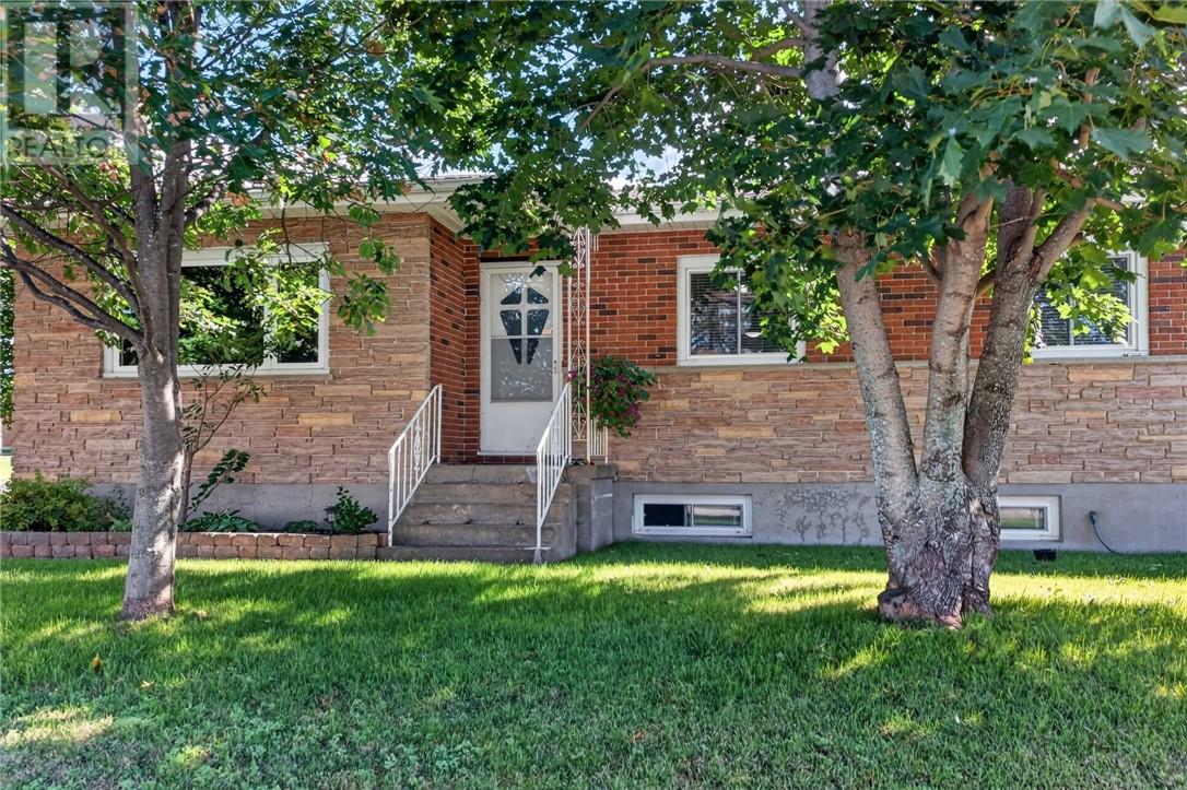 20 Coulson Street, Capreol, Ontario  P0M 1H0 - Photo 8 - 2130171