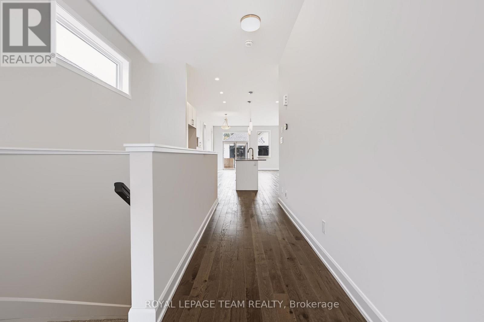 237 Hannam Bud Way, Ottawa, Ontario  K4M 0T7 - Photo 3 - X13626706