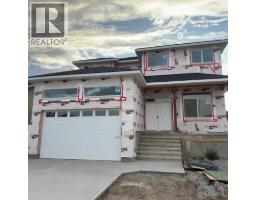 918 Memorial Drive SE, Redcliff, Alberta