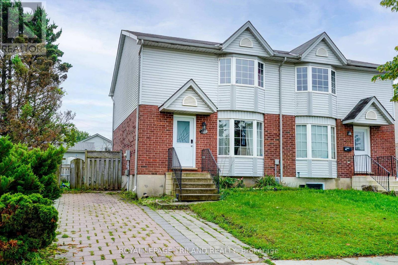 267 Fleming Drive, London East, Ontario  N5V 4Y7 - Photo 1 - X13752372