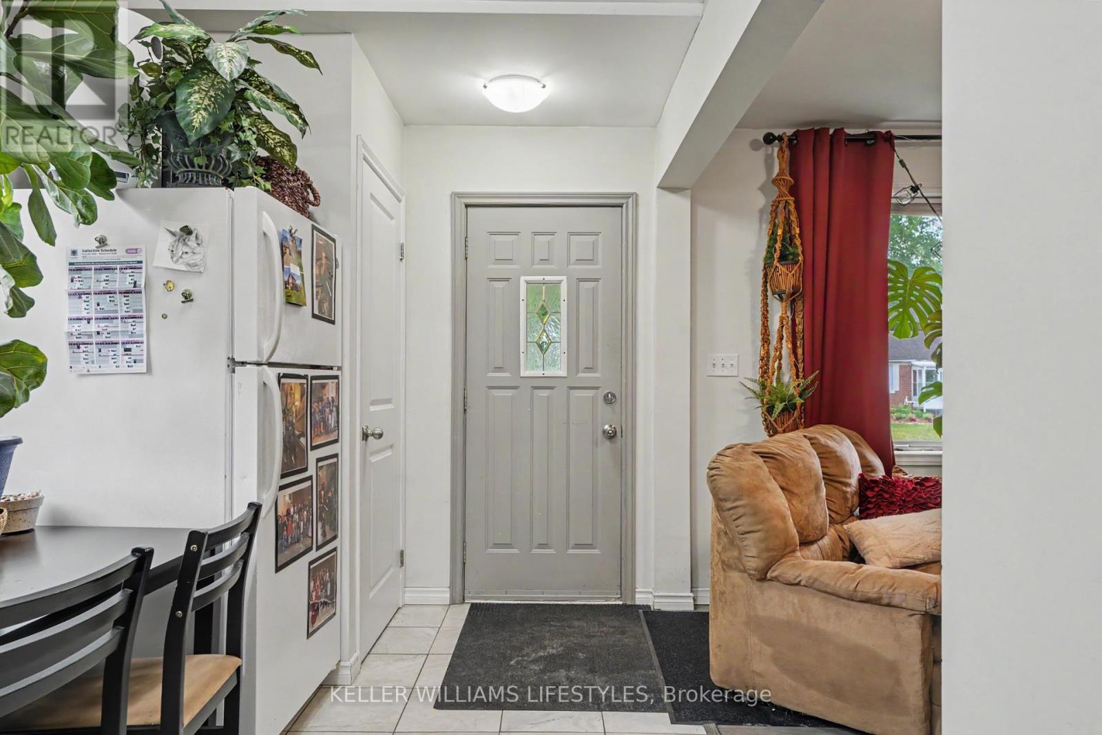 68 Apeldoorn Crescent, London East, Ontario  N5Y 2B8 - Photo 3 - X13752494