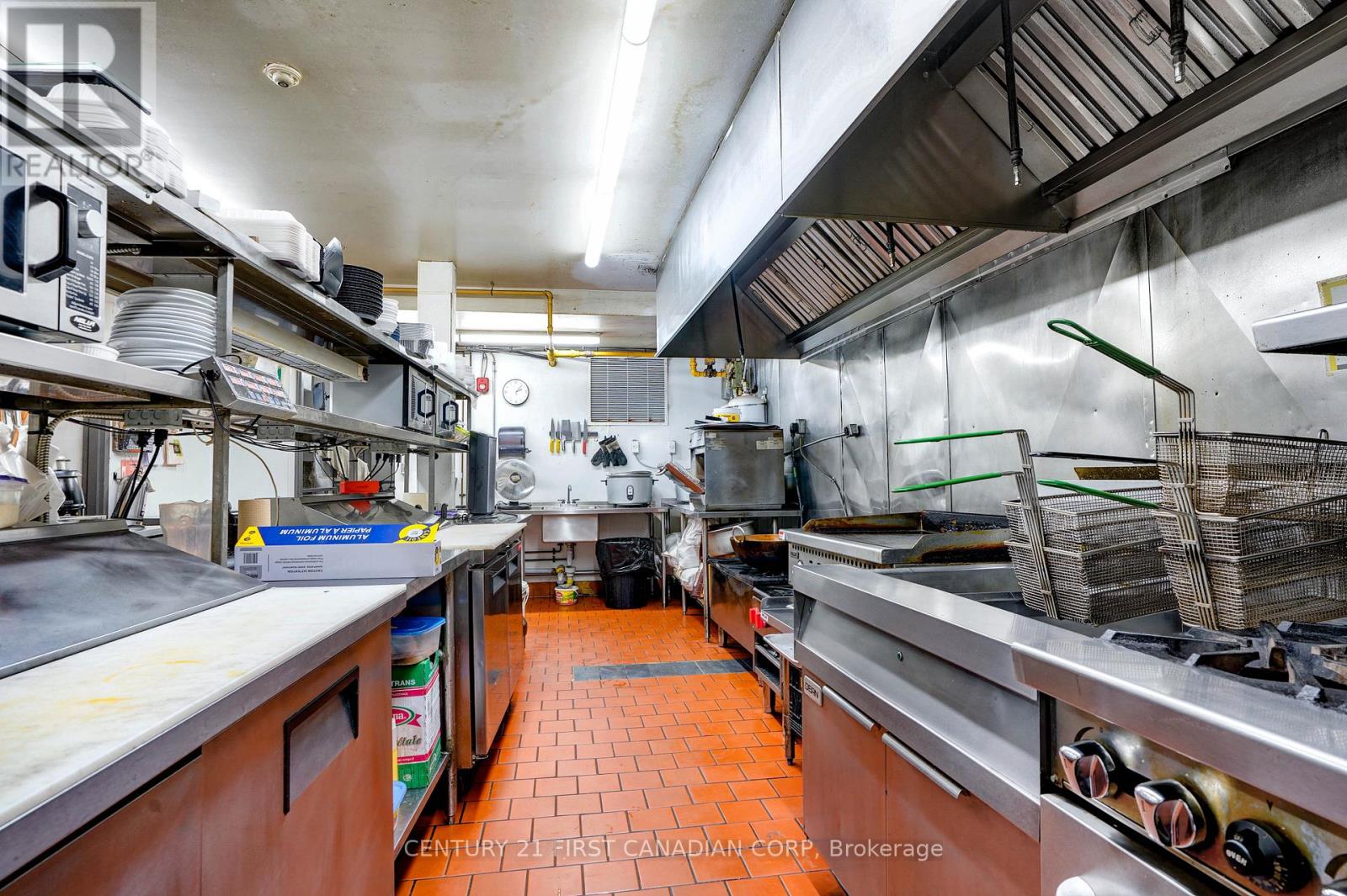 Unit A - 117 Christina Street N, Sarnia, Ontario  N7T 5T7 - Photo 37 - X13752536