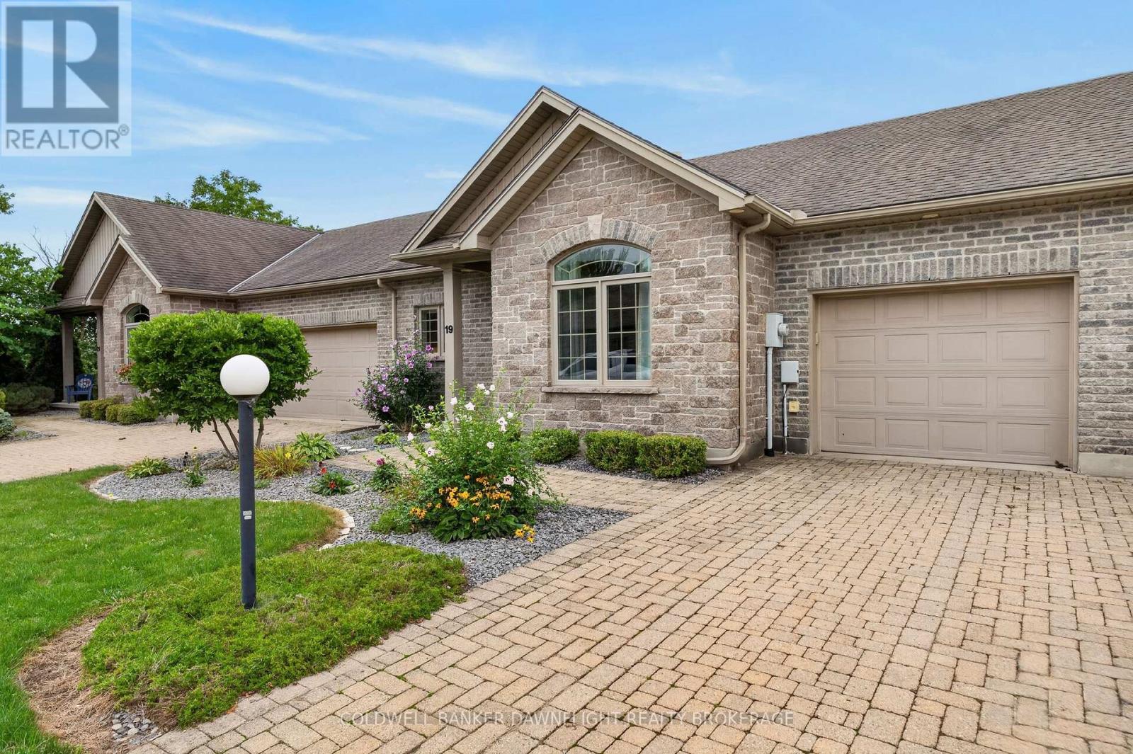 19 Conrad Drive, Bluewater, Ontario  N0M 2T0 - Photo 2 - X13752580