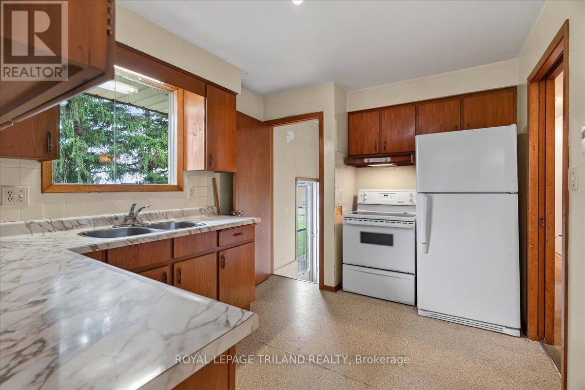 6097 Egremont Drive, Middlesex Centre, Ontario  N0L 1R0 - Photo 11 - X13752612