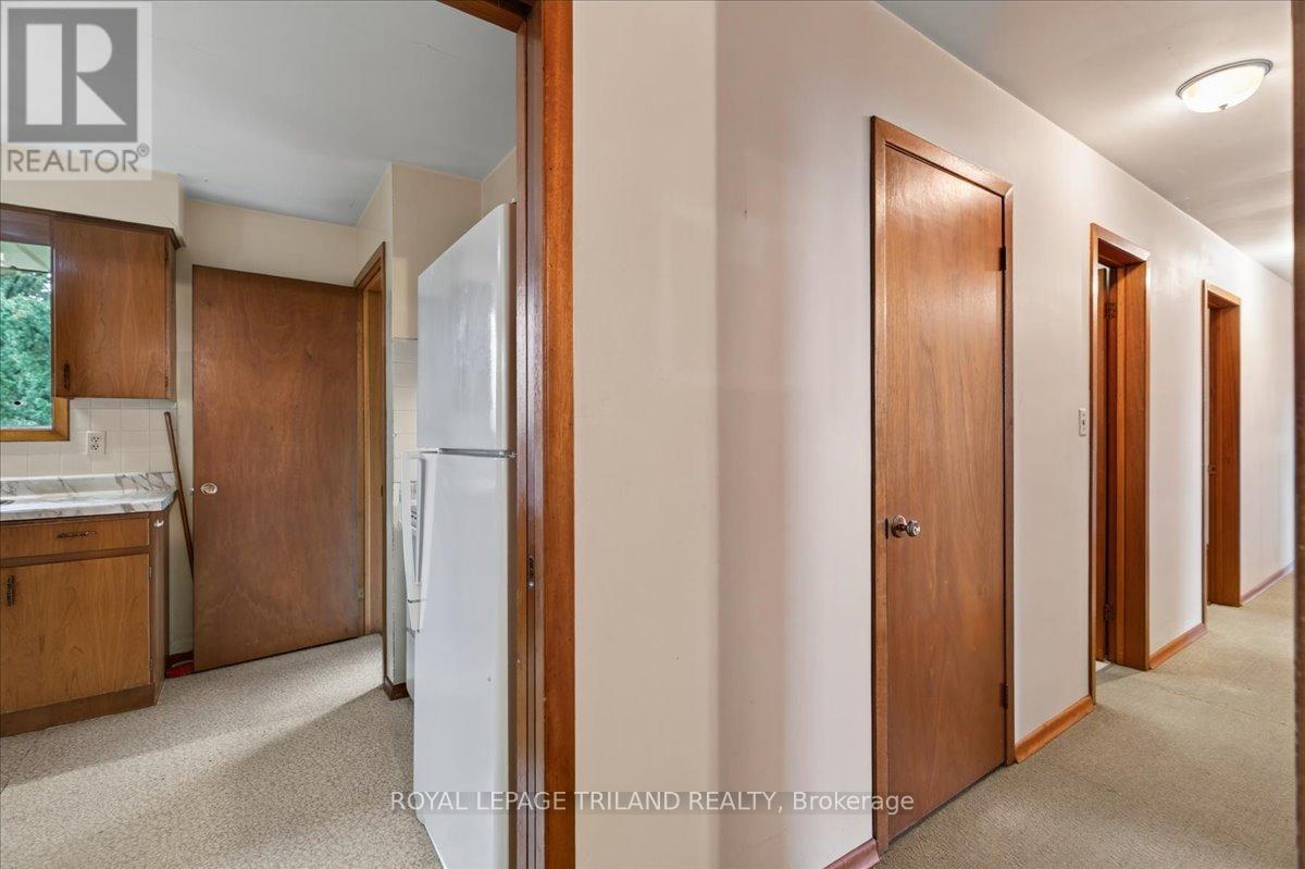 6097 Egremont Drive, Middlesex Centre, Ontario  N0L 1R0 - Photo 13 - X13752612