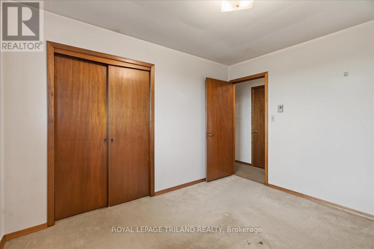 6097 Egremont Drive, Middlesex Centre, Ontario  N0L 1R0 - Photo 15 - X13752612
