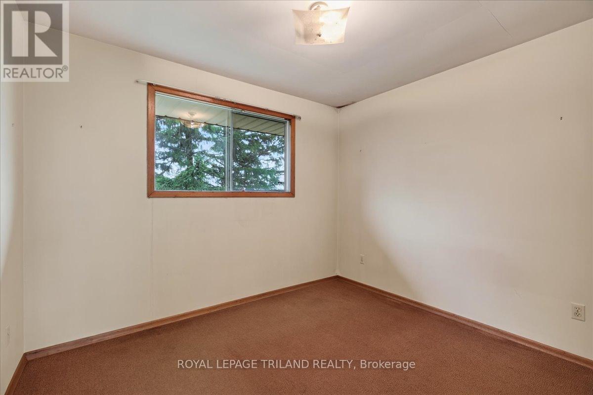 6097 Egremont Drive, Middlesex Centre, Ontario  N0L 1R0 - Photo 17 - X13752612