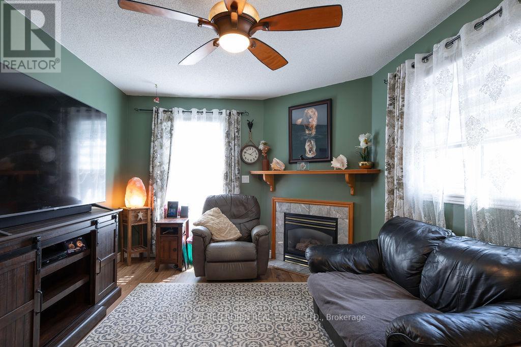 232 Thorne Drive, Strathroy-Caradoc, Ontario  N7G 4C2 - Photo 10 - X13752692