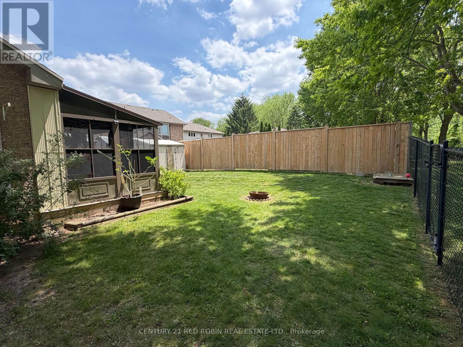 232 Thorne Drive, Strathroy-Caradoc, Ontario  N7G 4C2 - Photo 32 - X13752692