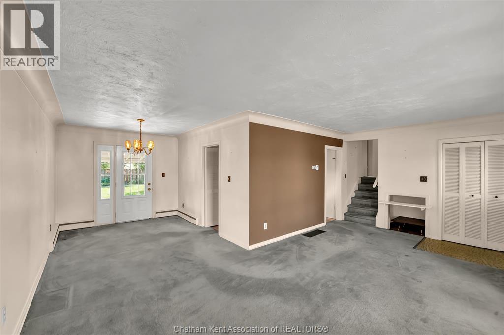 6 Macmillan Crescent, Chatham, Ontario  N7M 4C8 - Photo 5 - 26021497