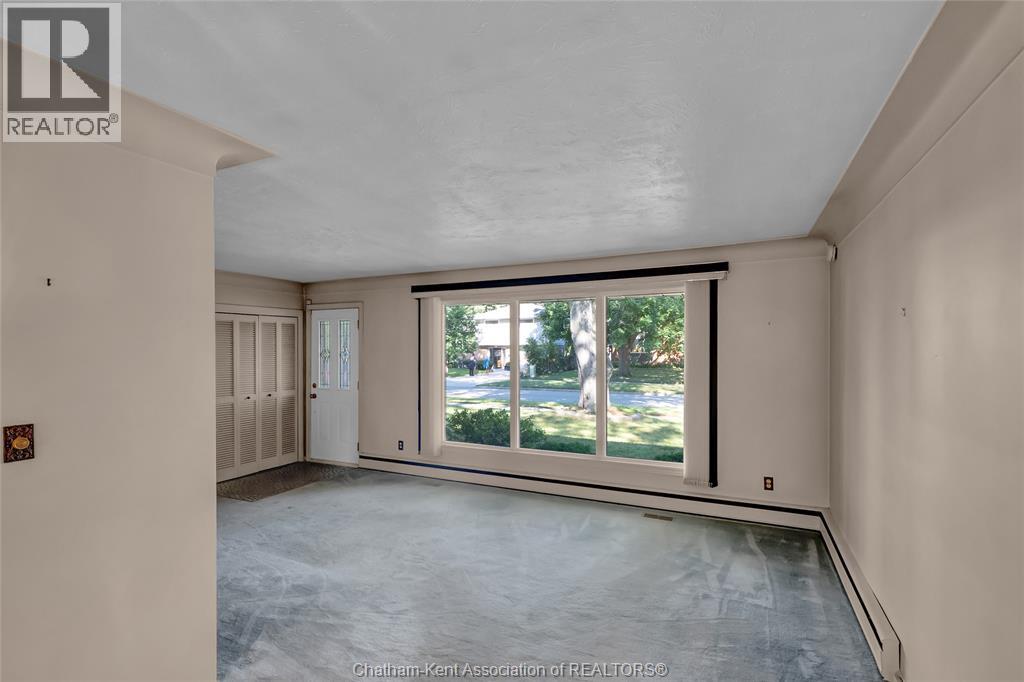 6 Macmillan Crescent, Chatham, Ontario  N7M 4C8 - Photo 7 - 26021497