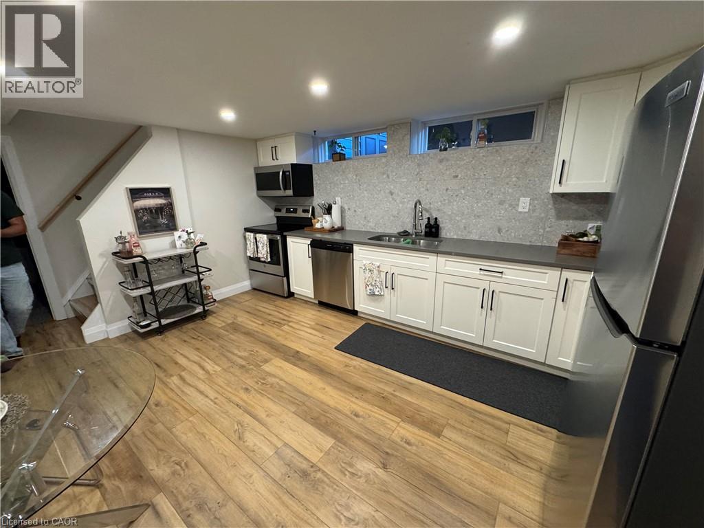 52 Massey Avenue Unit# Lower, Kitchener, Ontario  N2C 1M3 - Photo 8 - 40859058