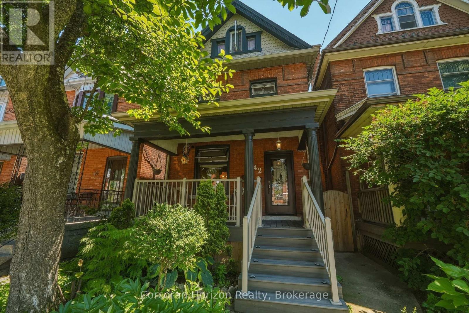 42 NIGHTINGALE STREET, Hamilton, Ontario