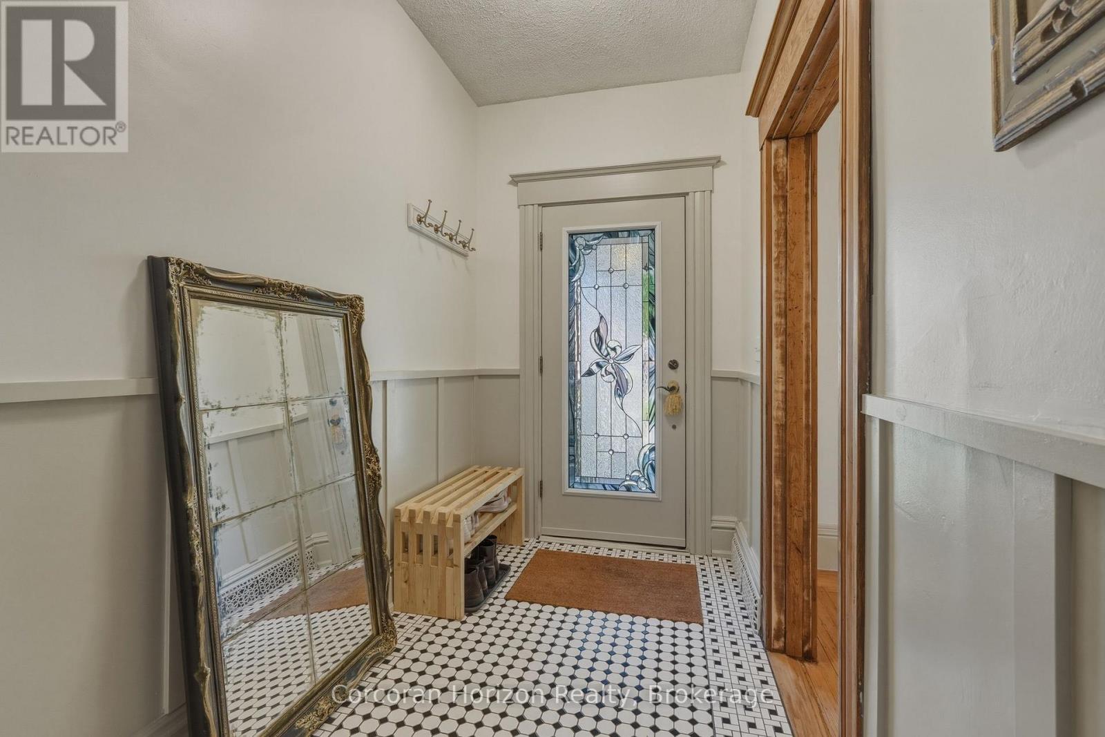 42 Nightingale Street, Hamilton, Ontario  L8L 1R8 - Photo 4 - X13752544