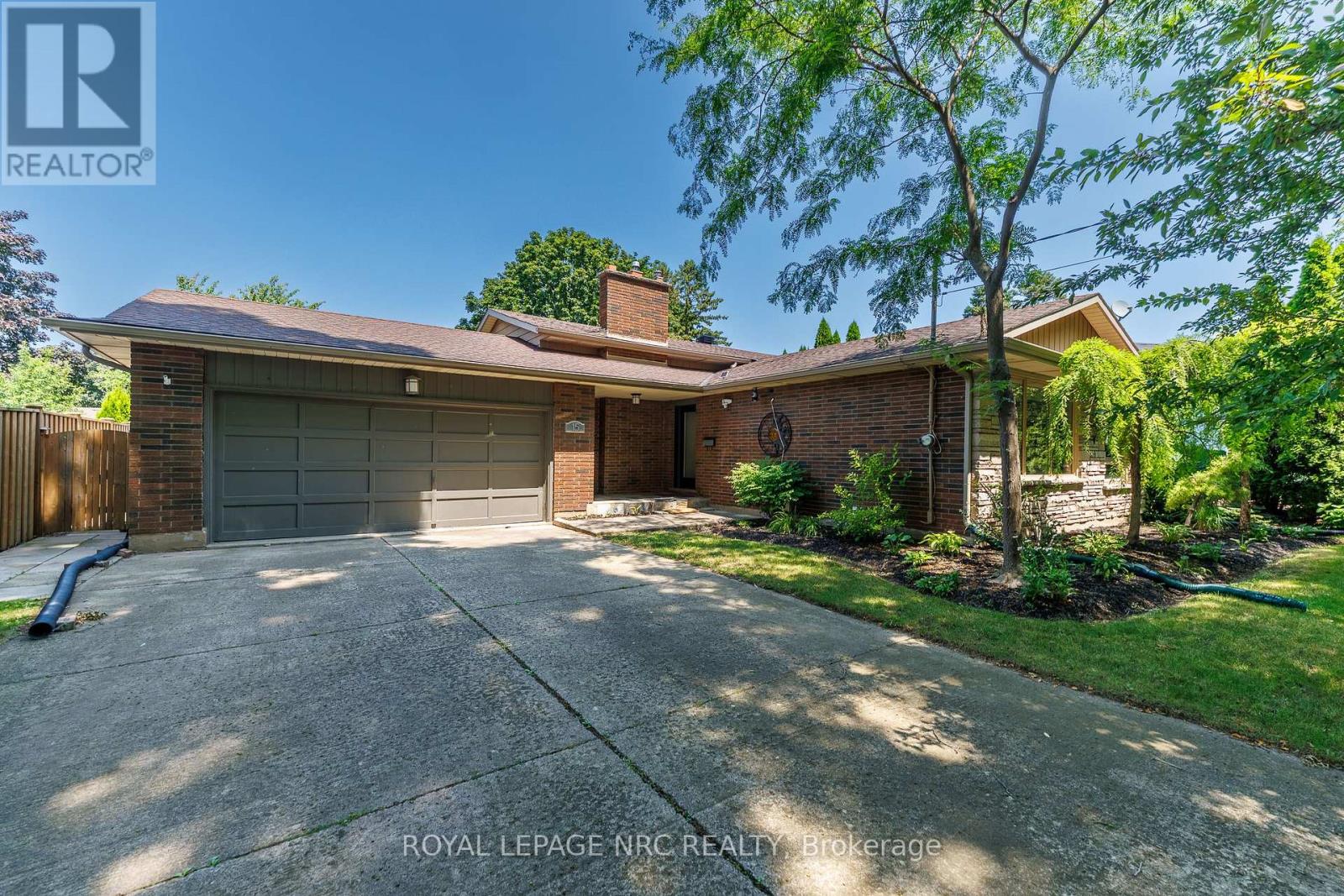 15 BLACK FRIARS ROAD, St. Catharines, Ontario