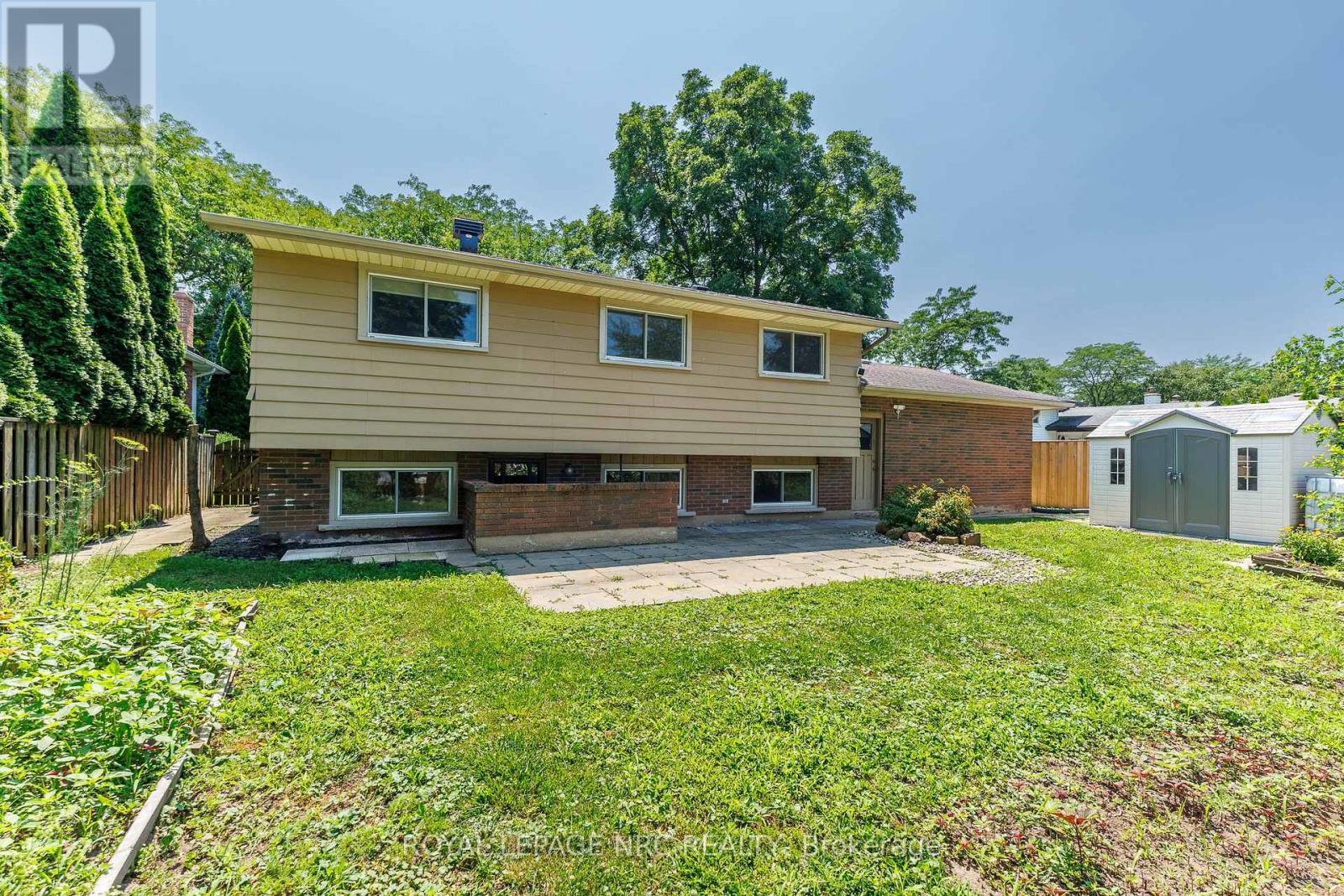 15 Black Friars Road, St. Catharines, Ontario  L2N 2M8 - Photo 33 - X13752702