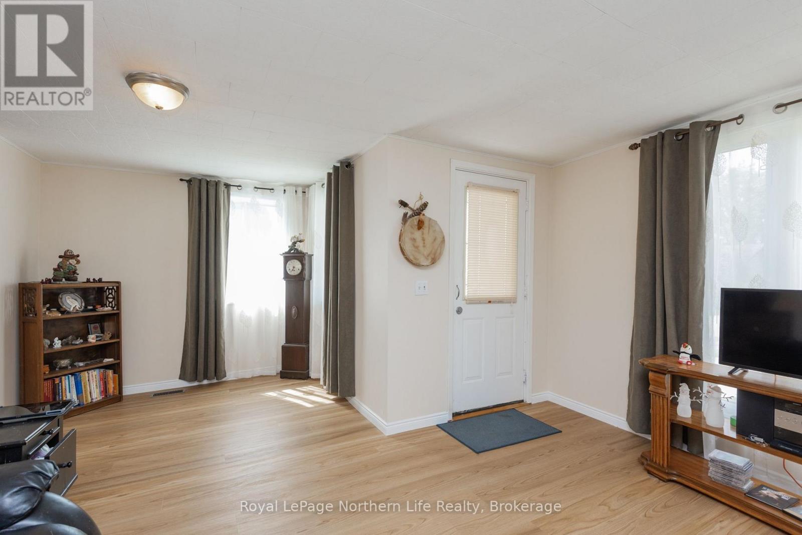 378 Nipissing Street, West Nipissing, Ontario  P2B 3E2 - Photo 13 - X13752430