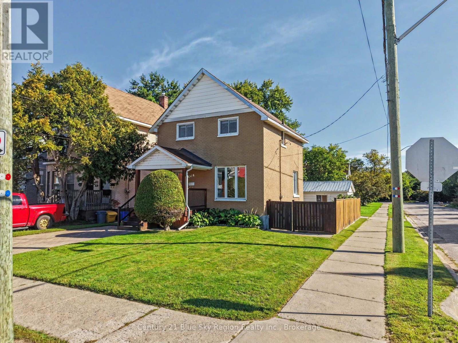 496 FIRST AVENUE E, North Bay, Ontario